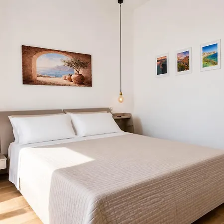 Pensionat & Tours 3*
